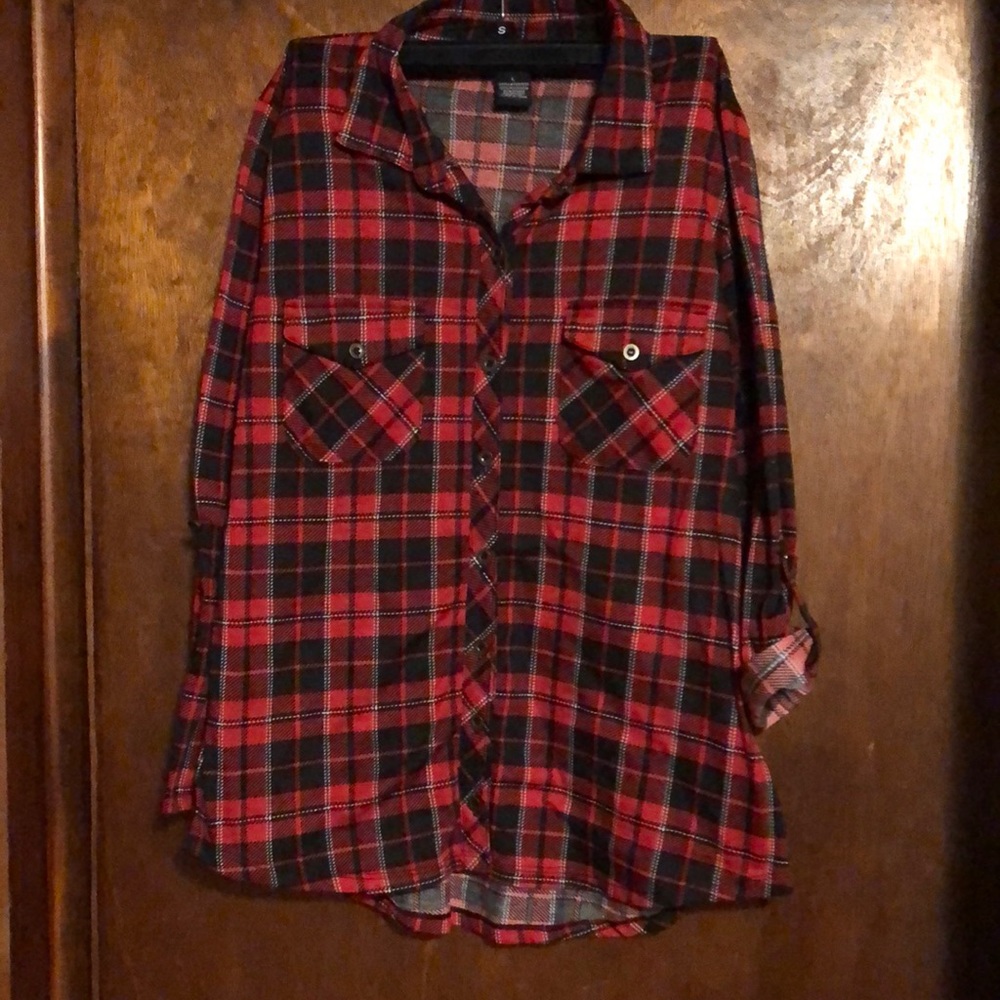 Polly & Esther sz Large juniors plaid button up shirt